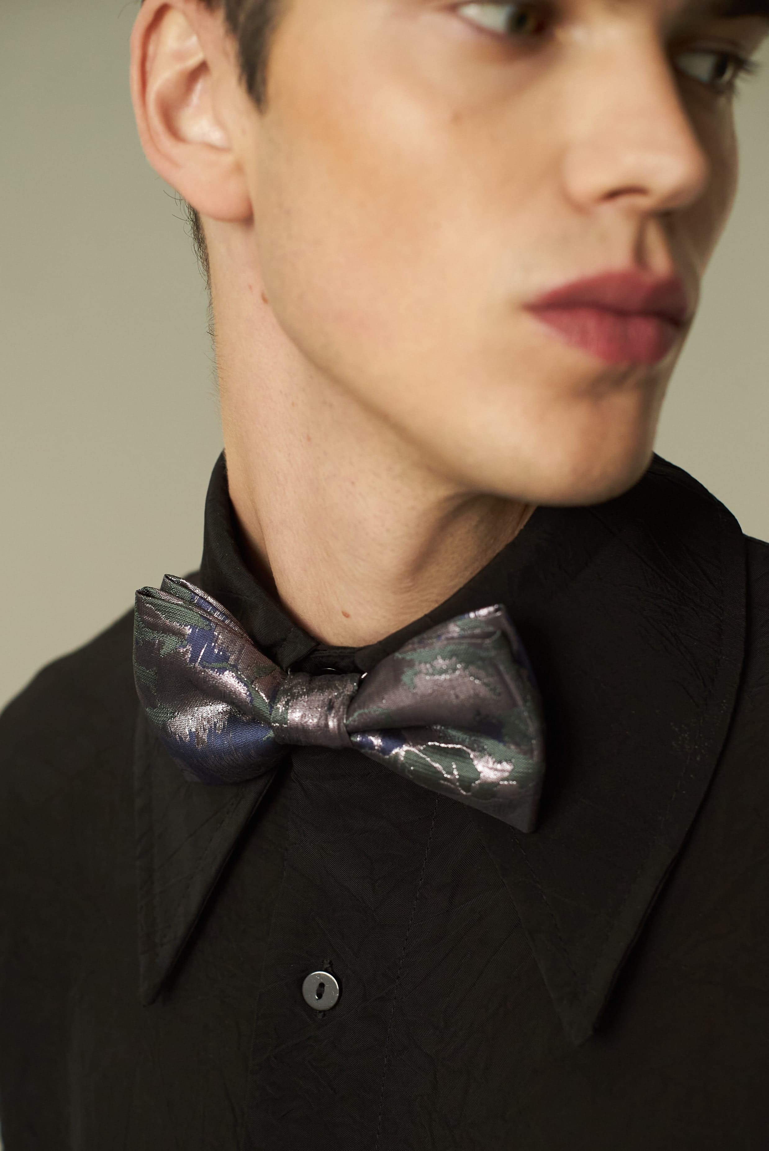 DARCY bow tie